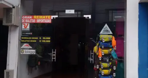 GRAN REMATE DE MALETAS IMPORTADAS GRAN REMATE DE MALETAS IMPORTADAS